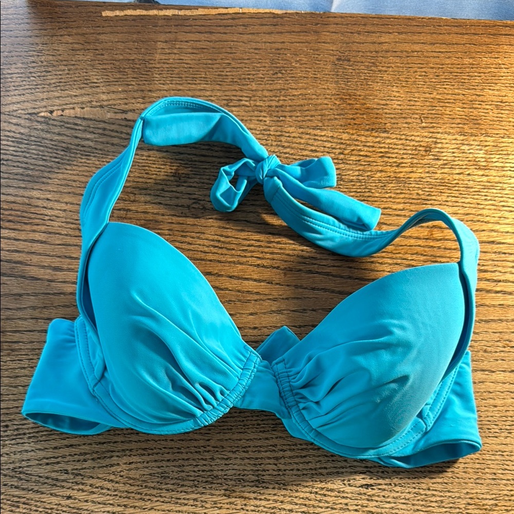 Chic Turquoise Bikini Top